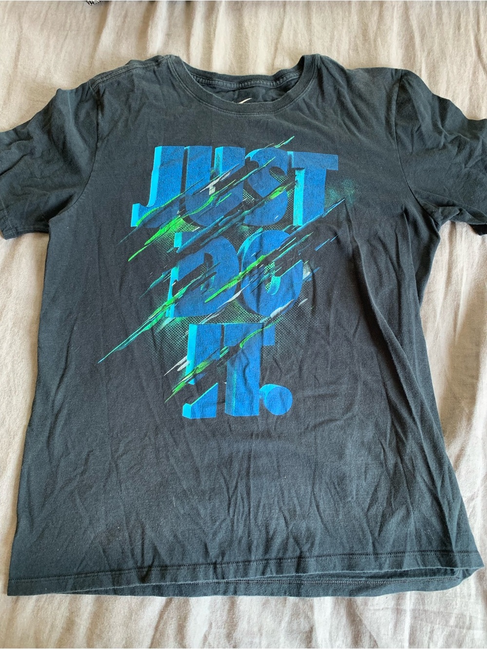 ⚡️5 for $25⚡️ Nike Black Short Sleeve Tee with Blue and Green 'Just Do It'